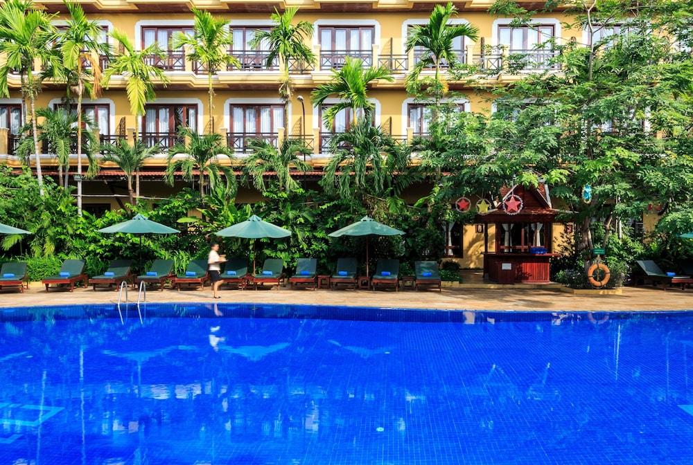 Angkor Paradise Hotel Сіємреап Екстер'єр фото