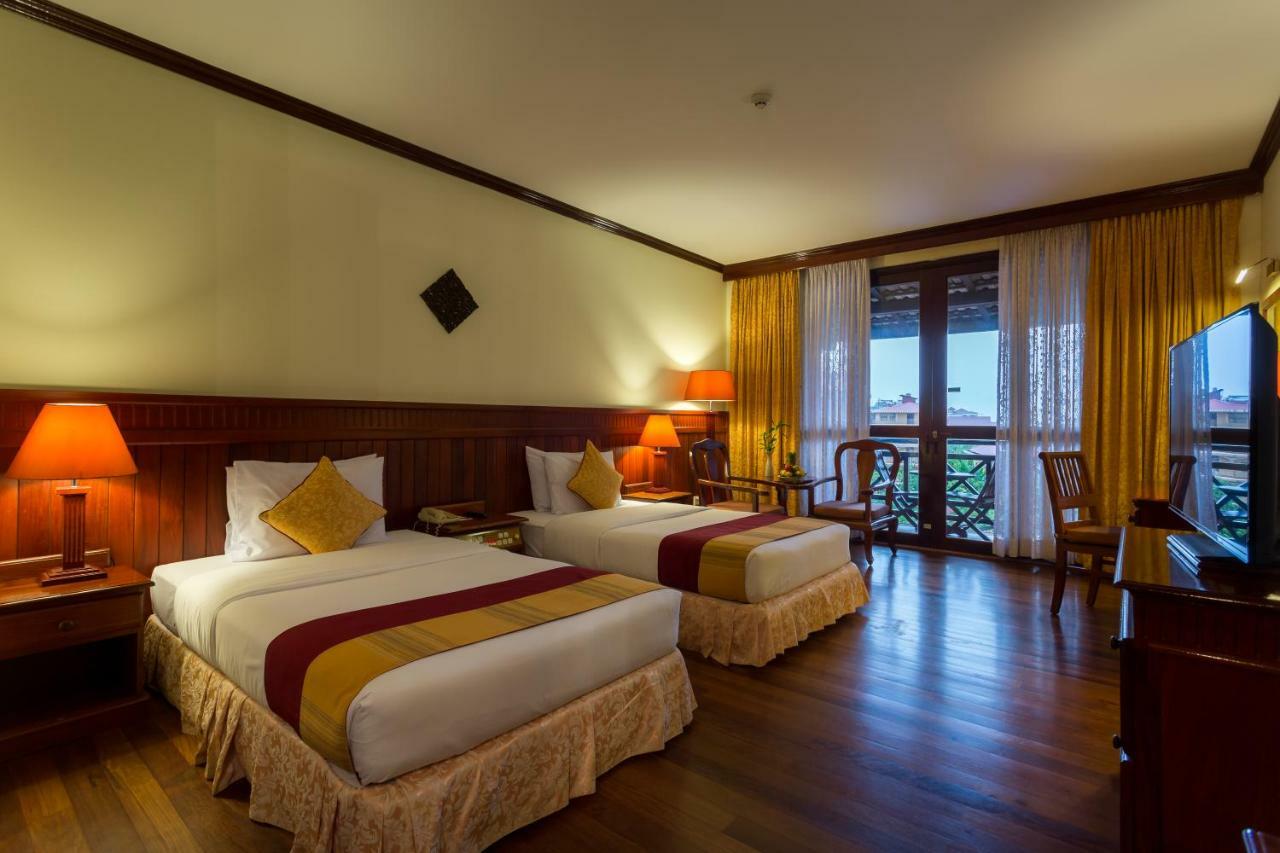Angkor Paradise Hotel Сіємреап Екстер'єр фото