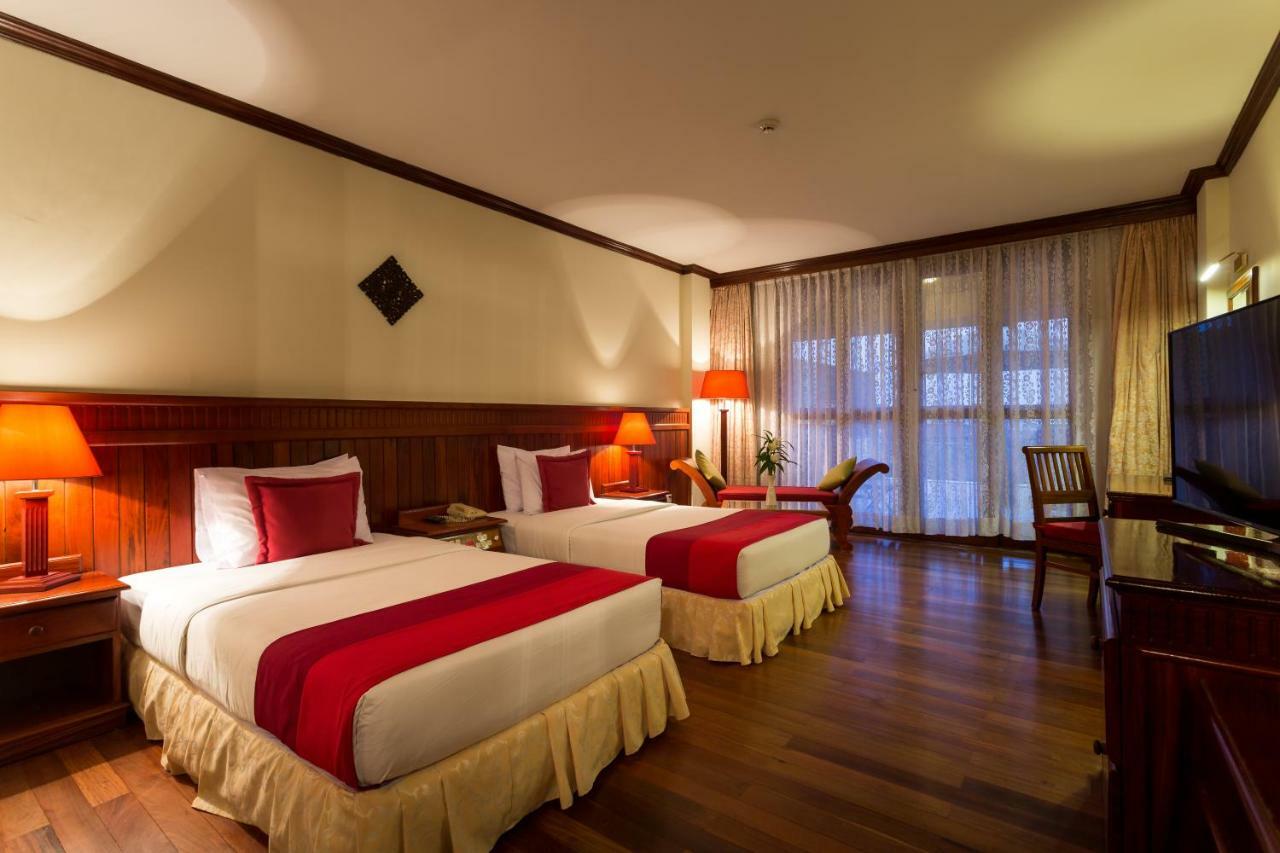 Angkor Paradise Hotel Сіємреап Екстер'єр фото