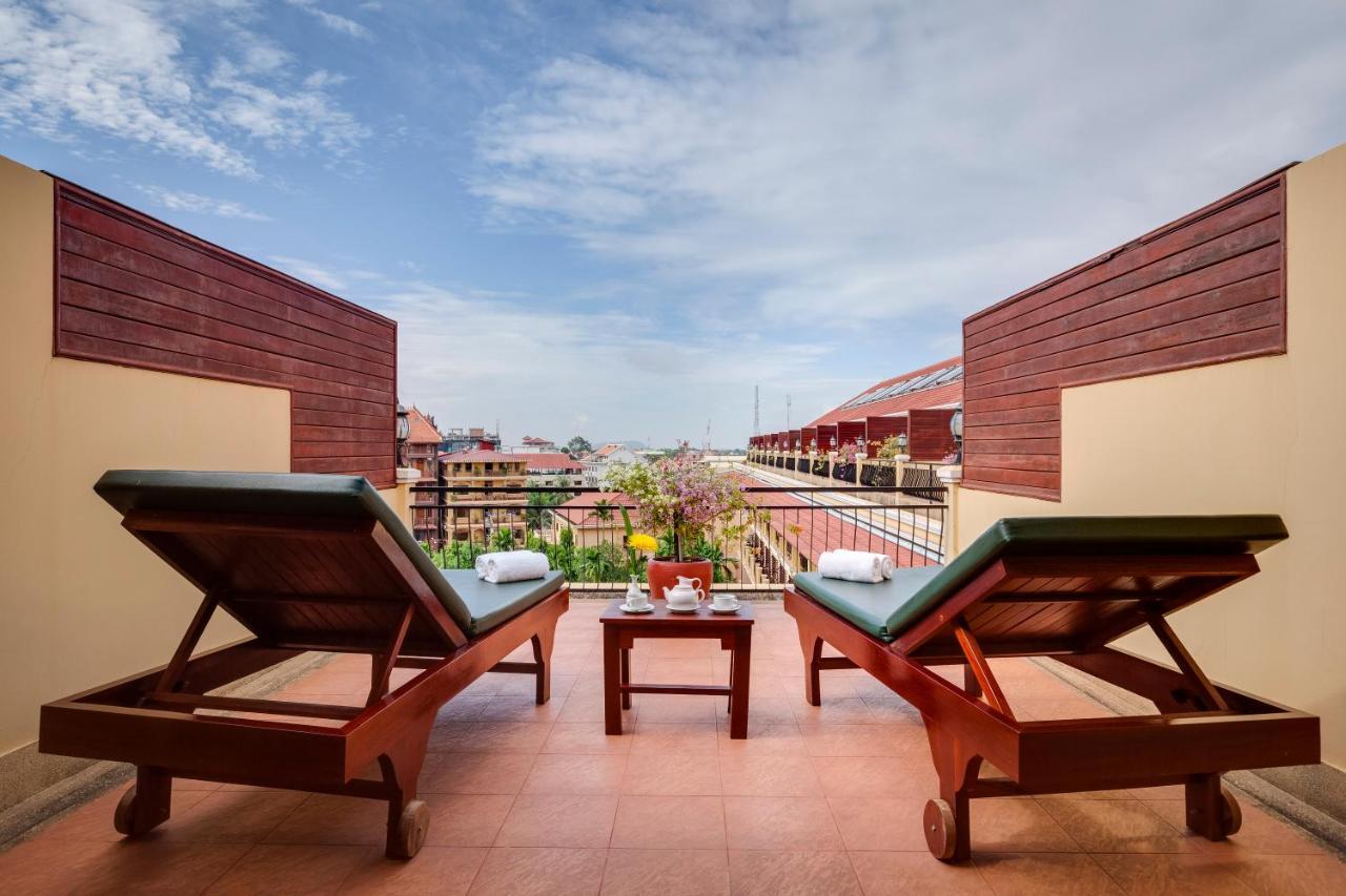 Angkor Paradise Hotel Сіємреап Екстер'єр фото